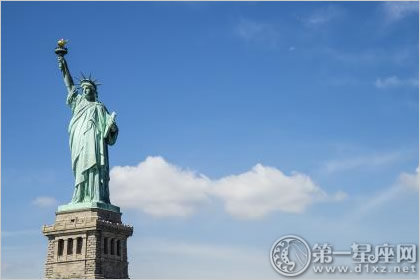 纽约