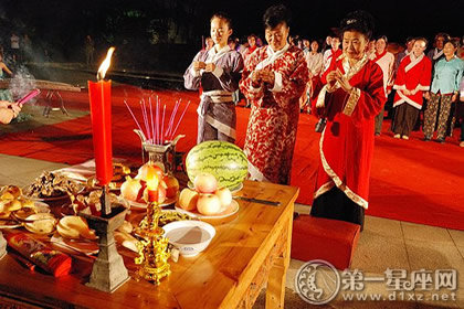 中秋祭月流程 汉族祭月仪式