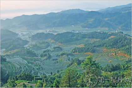 湖南婁底紫鵲界梯田