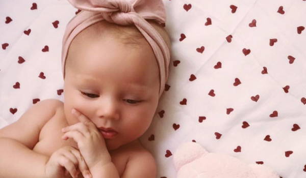 2022年腊月初六出生女宝宝八字属什么 清雅吉祥的女孩名字